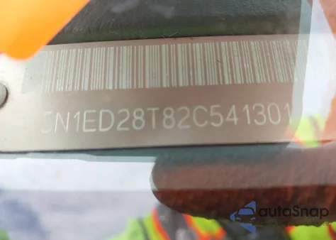 2002 Nissan Xterra Xe z USA, uszkodzony, nr VIN 5N1ED28T82C541301